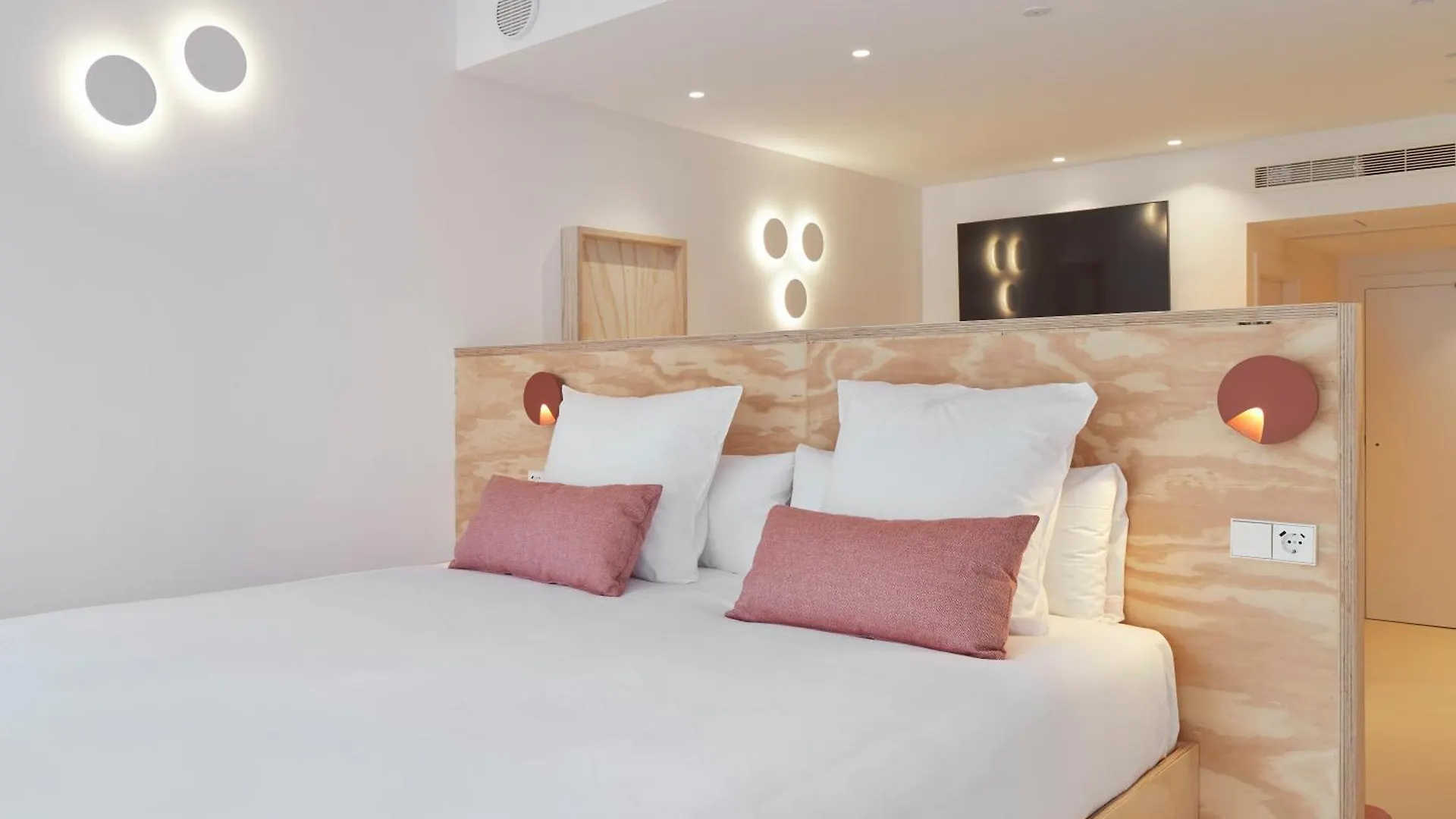 Feelfree Stays Antiguo San Sebastian 0*,  Spain